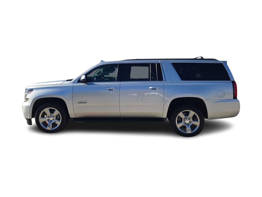 Thumbnail: 2017 Chevrolet Suburban - 3