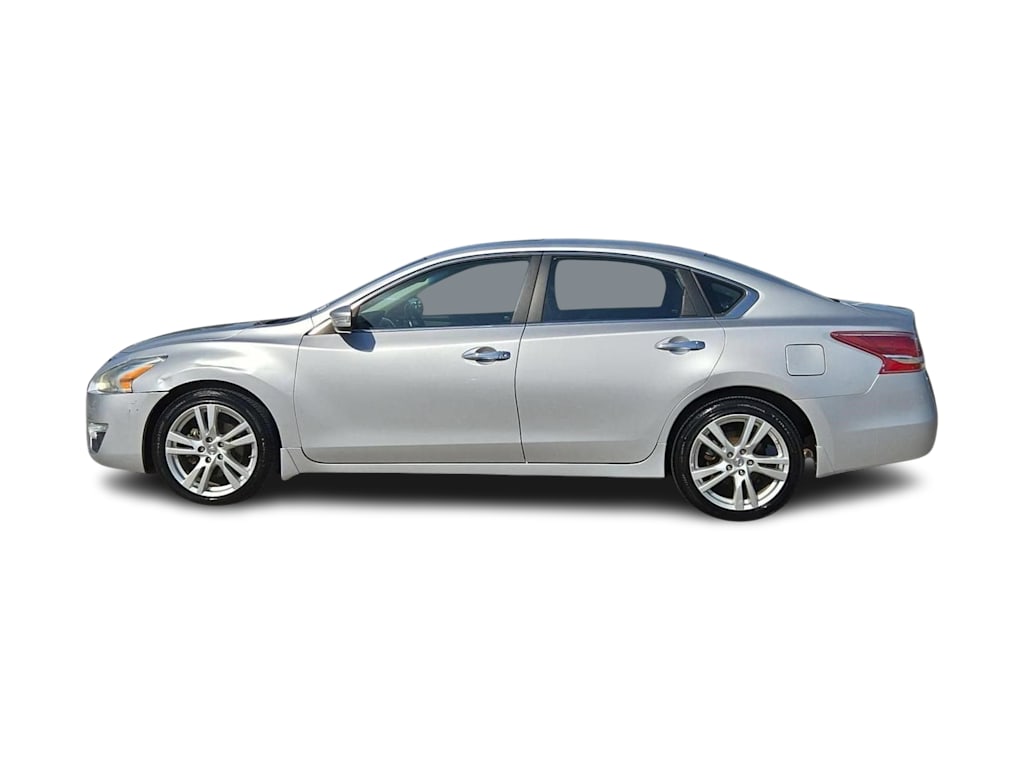 Thumbnail: 2013 Nissan Altima - 3