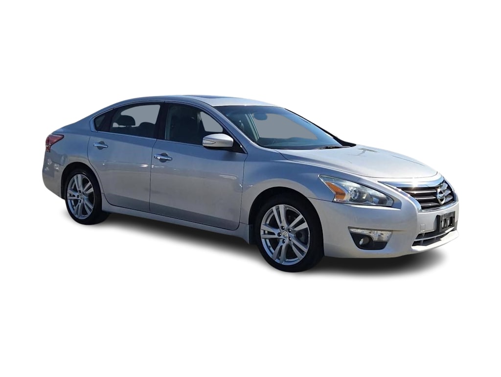 Thumbnail: 2013 Nissan Altima - 21