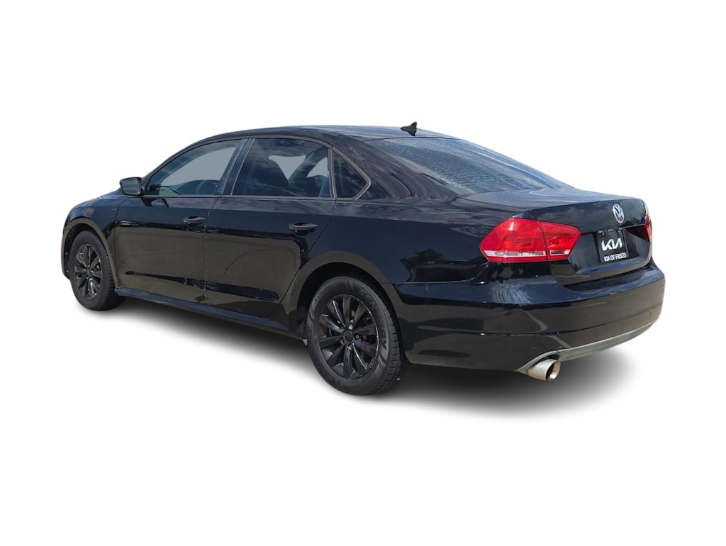 Thumbnail: 2015 Volkswagen Passat - 4