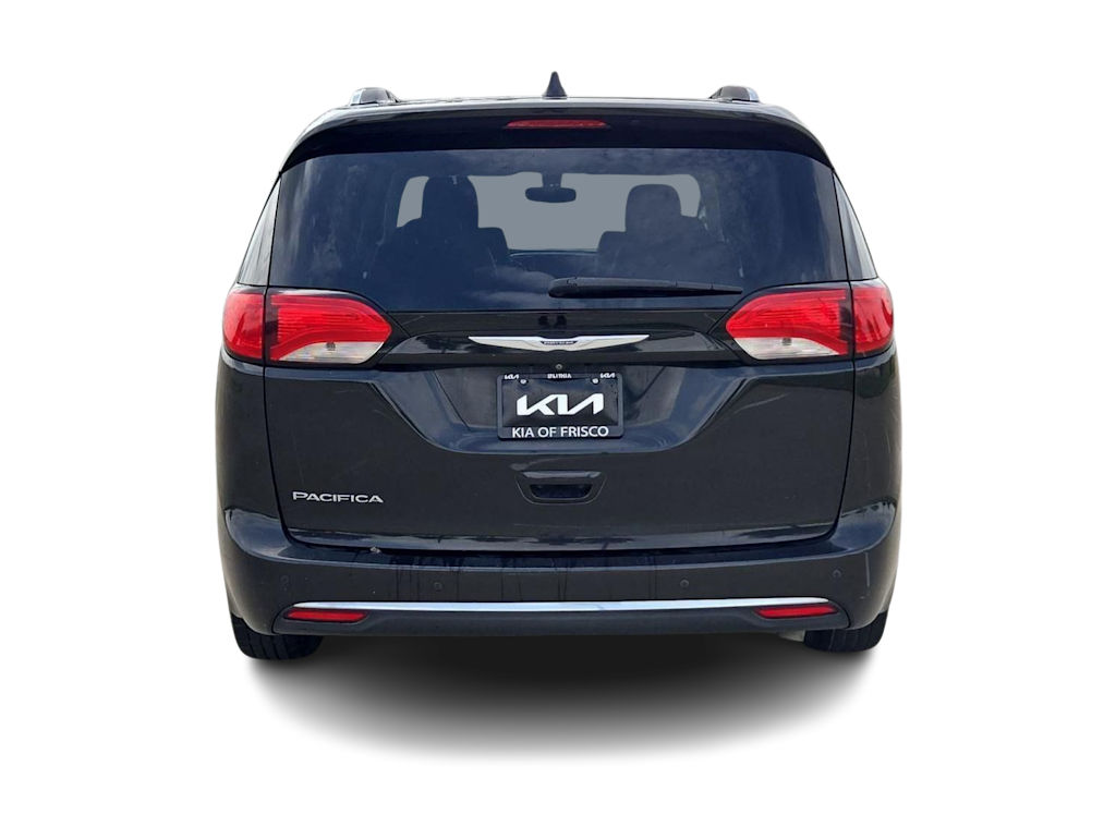 Thumbnail: 2018 Chrysler Pacifica - 5