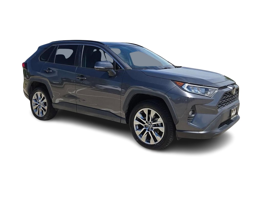 Thumbnail: 2020 Toyota RAV4 - 21