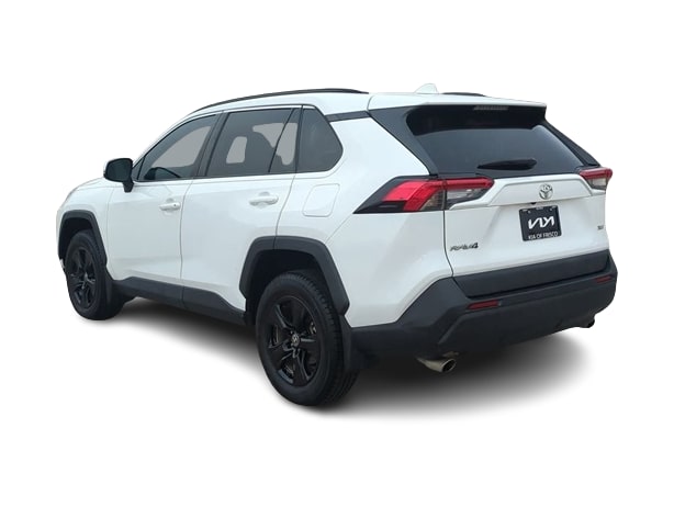 2021 Toyota RAV4 XLE 4