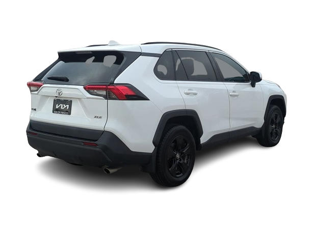 2021 Toyota RAV4 XLE 21