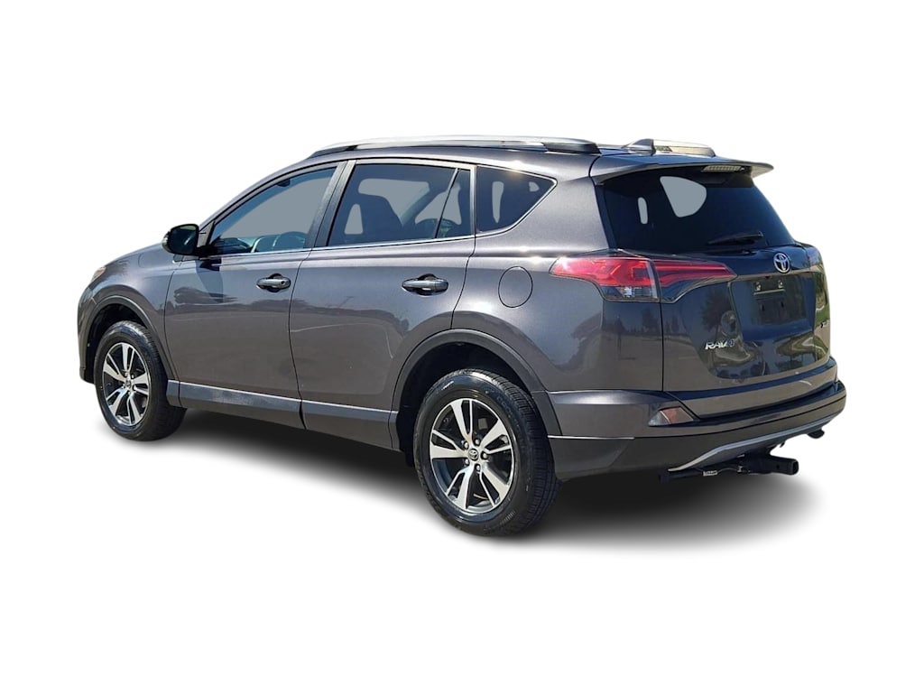Thumbnail: 2018 Toyota RAV4 - 4