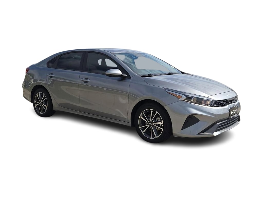 Thumbnail: 2023 Kia Forte - 21