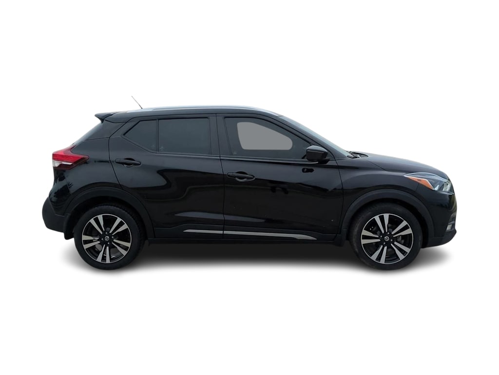 2020 Nissan Kicks SR 22