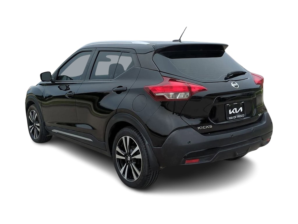 2020 Nissan Kicks SR 4