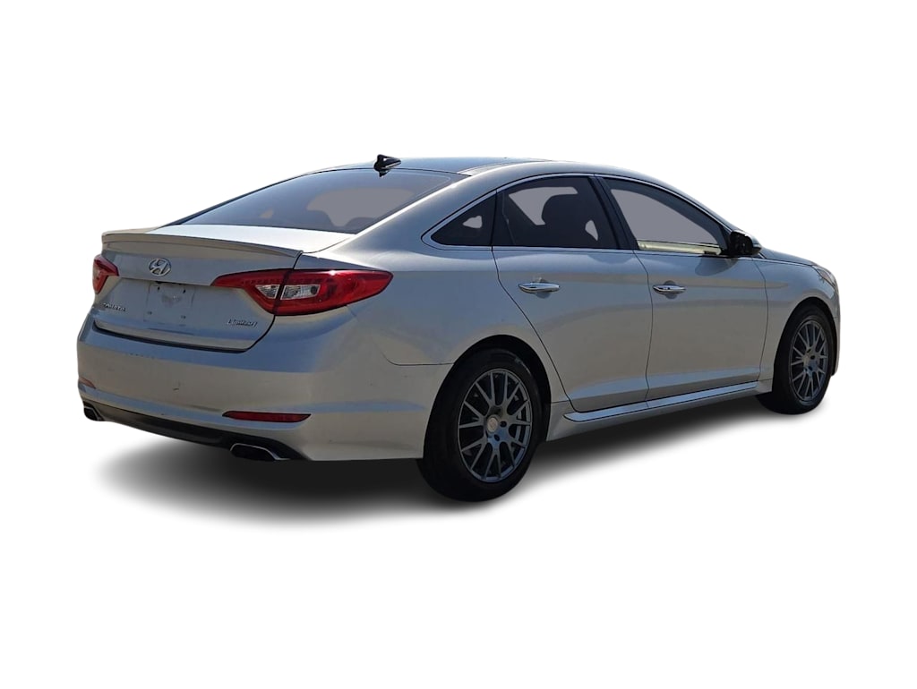 Thumbnail: 2015 Hyundai Sonata - 18