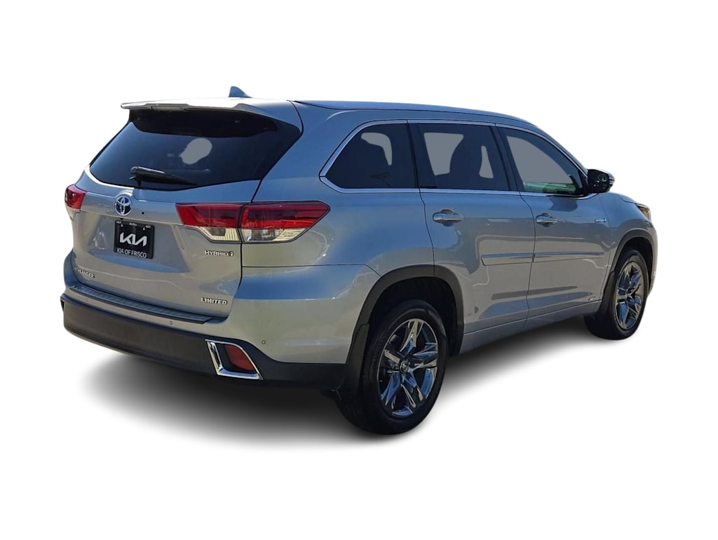 Thumbnail: 2018 Toyota Highlander - 18