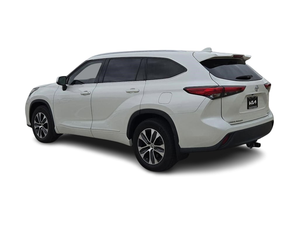 Thumbnail: 2021 Toyota Highlander - 4
