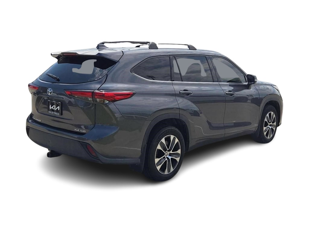 Thumbnail: 2020 Toyota Highlander - 18