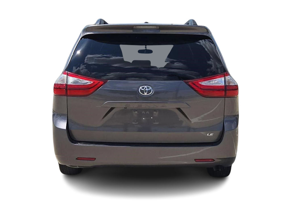 Thumbnail: 2017 Toyota Sienna - 5