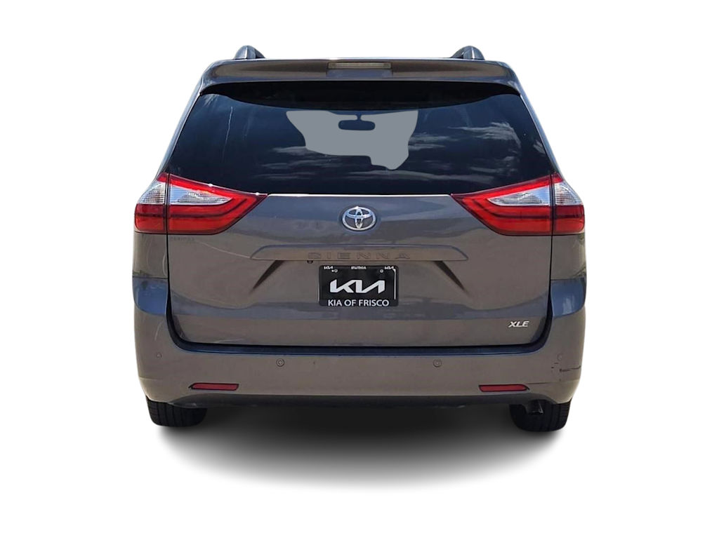 Thumbnail: 2015 Toyota Sienna - 5