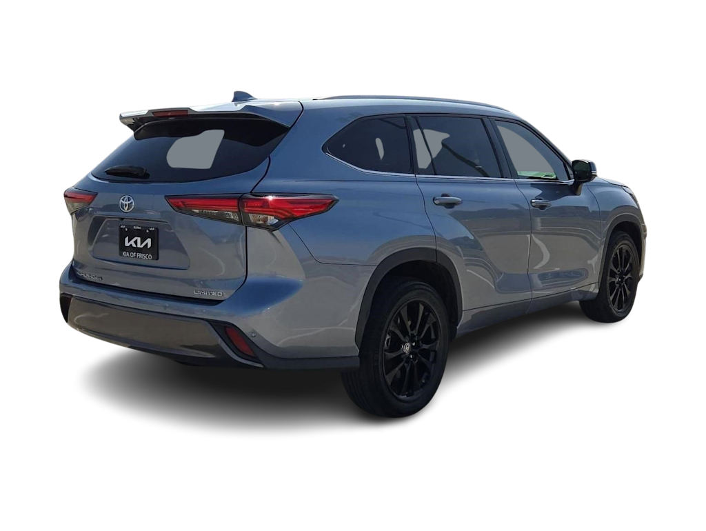 Thumbnail: 2021 Toyota Highlander - 20