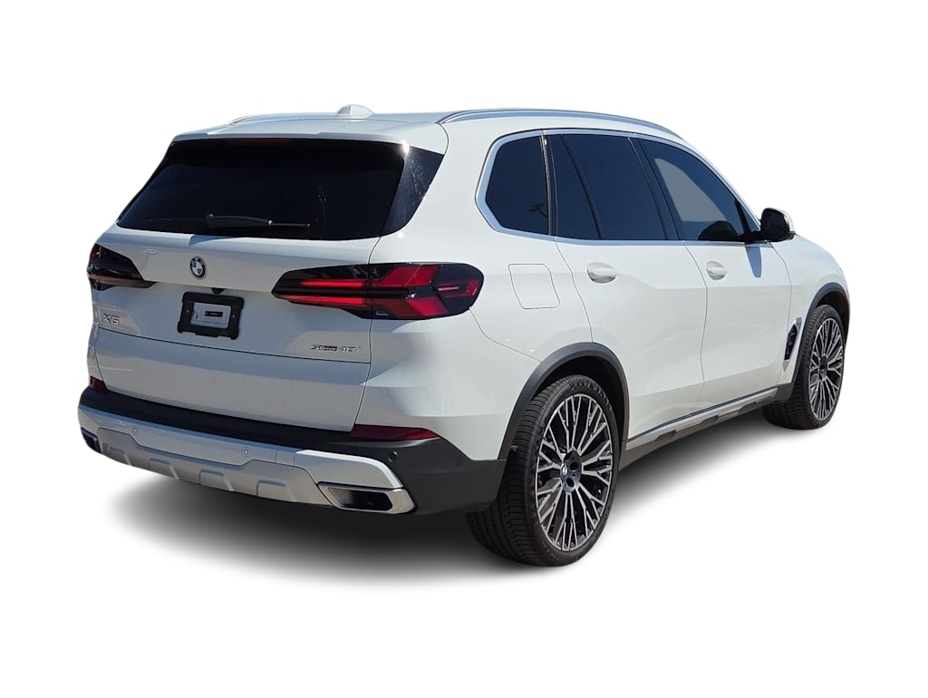Thumbnail: 2024 BMW X5 - 19