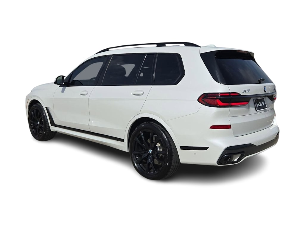Thumbnail: 2024 BMW X7 - 4