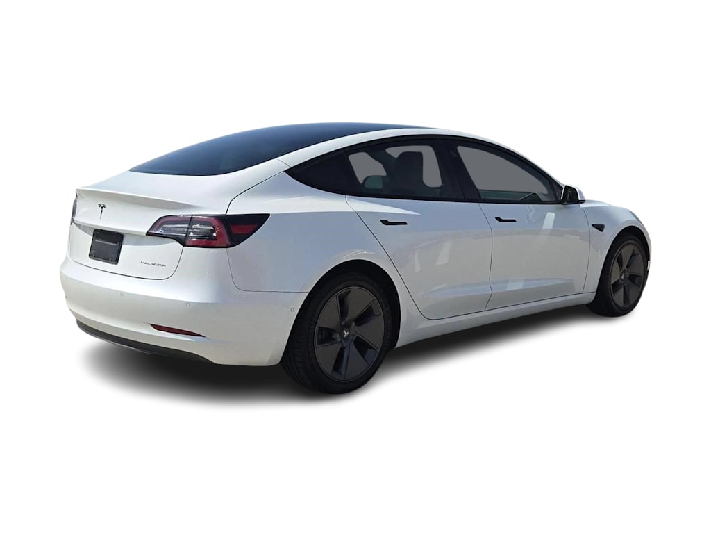 Thumbnail: 2022 Tesla Model 3 - 16