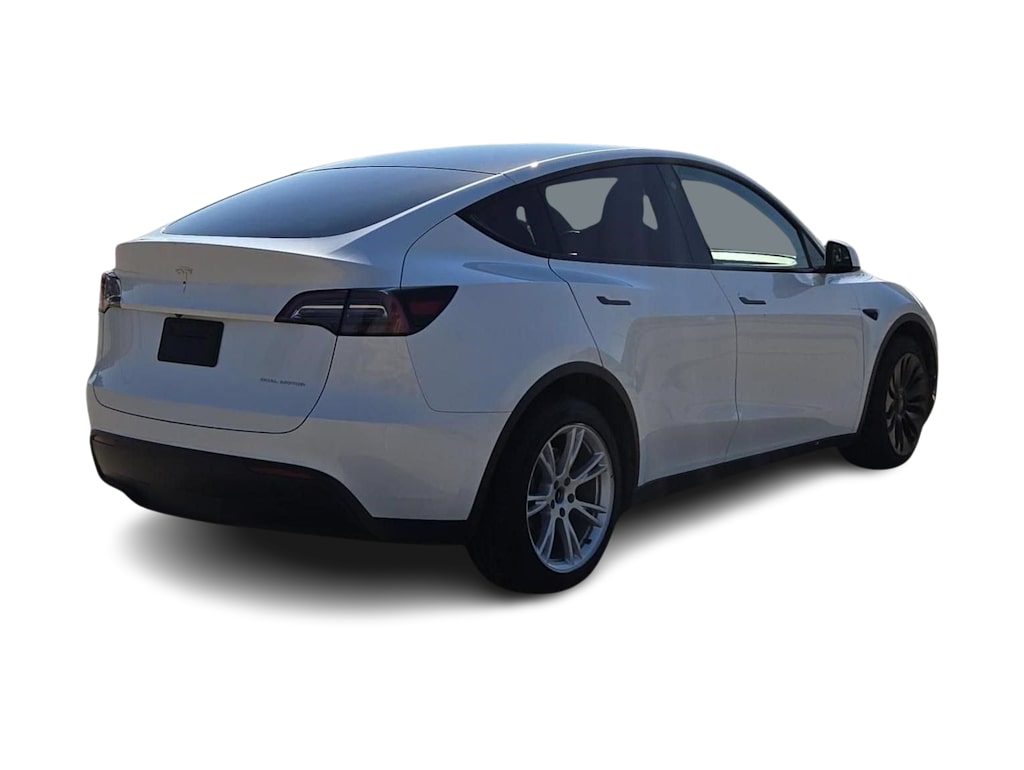 Thumbnail: 2023 Tesla Model Y - 18