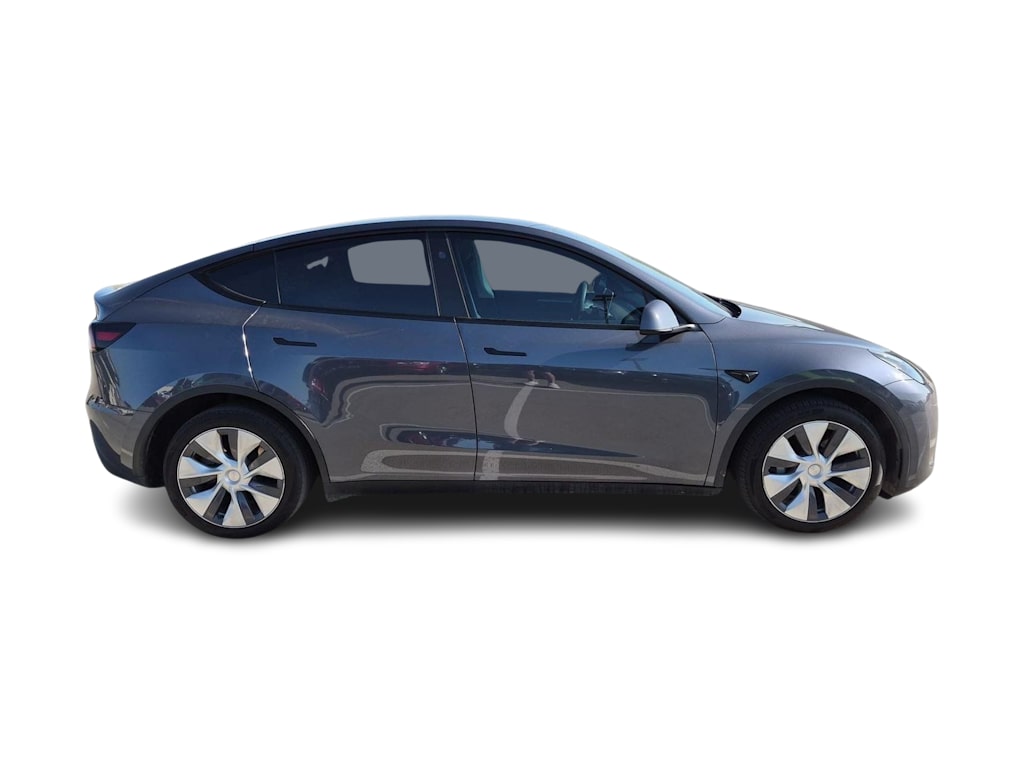 Thumbnail: 2023 Tesla Model Y - 17