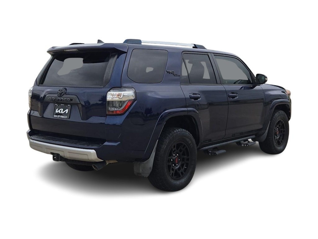Thumbnail: 2018 Toyota 4Runner - 19