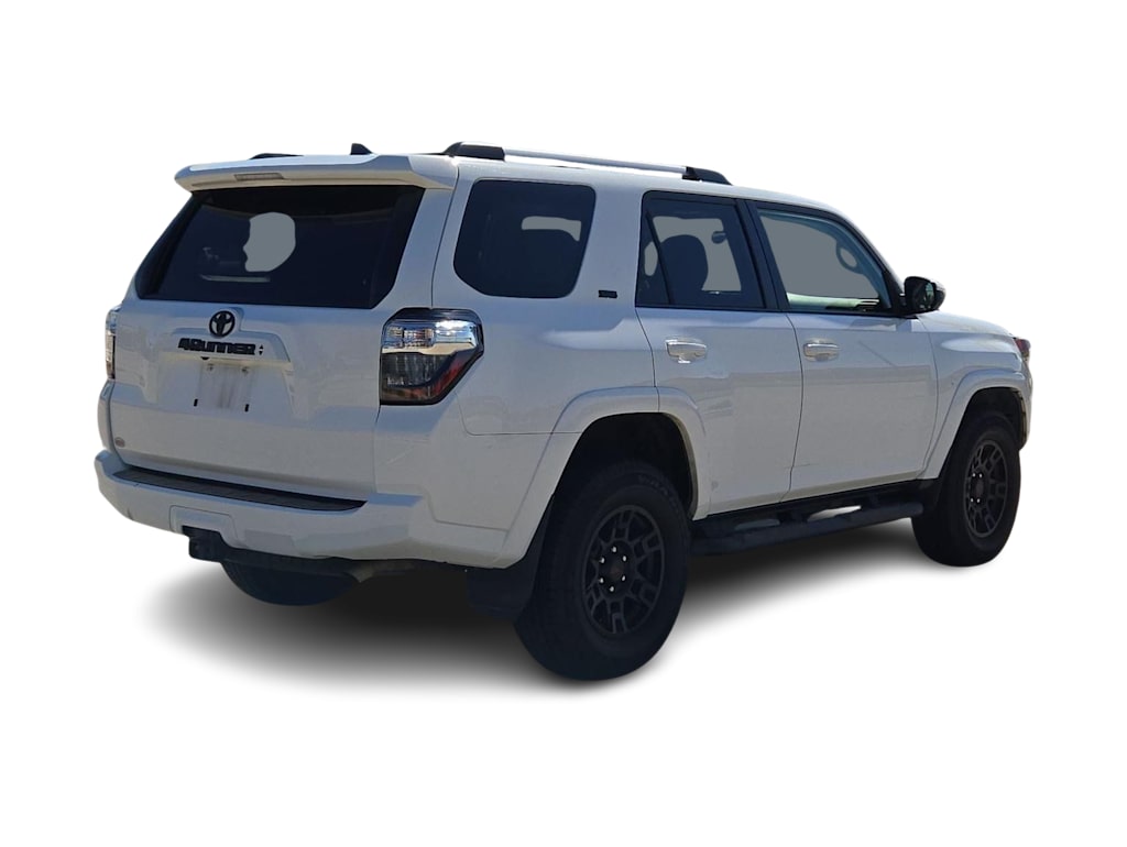 Thumbnail: 2023 Toyota 4Runner - 18