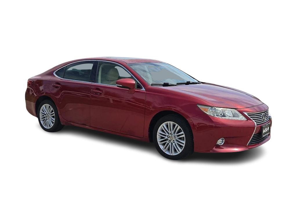 Thumbnail: 2014 Lexus ES - 22