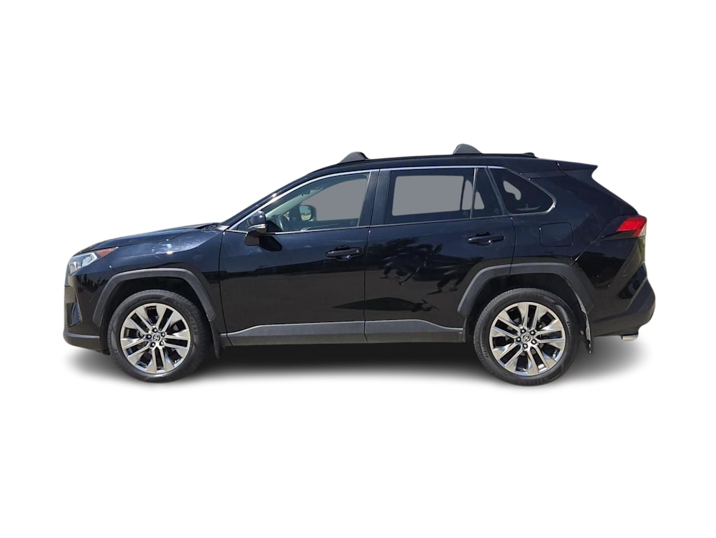 Thumbnail: 2020 Toyota RAV4 - 3
