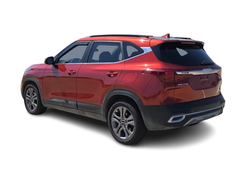 Thumbnail: 2023 Kia Seltos - 4