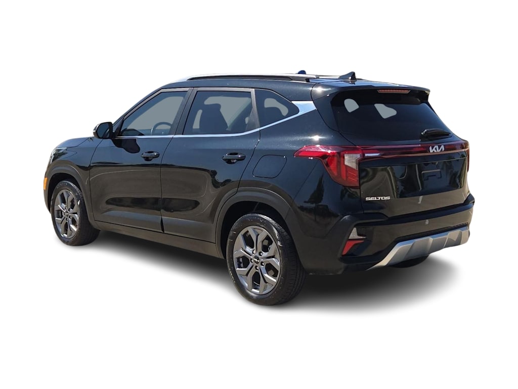 Thumbnail: 2024 Kia Seltos - 4
