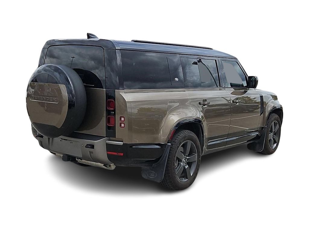 Thumbnail: 2024 Land Rover Defender - 18