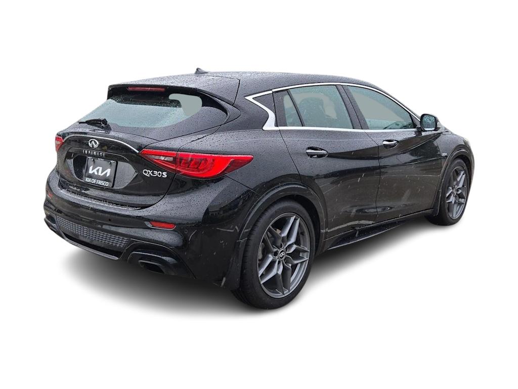 Thumbnail: 2017 INFINITI QX30 - 19