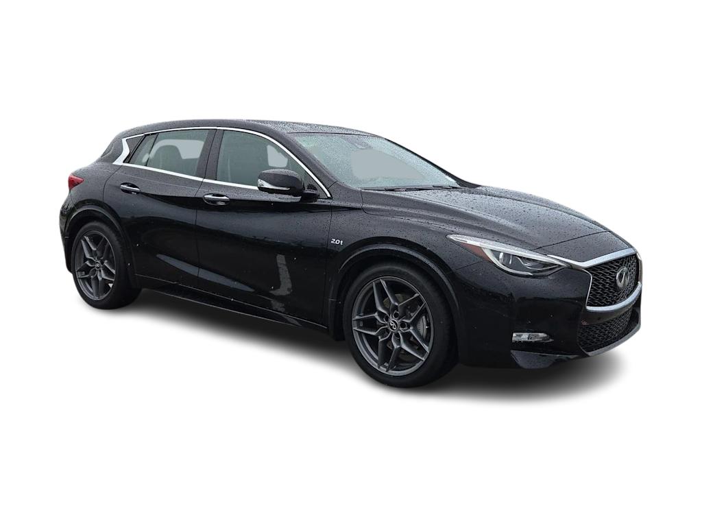 Thumbnail: 2017 INFINITI QX30 - 21