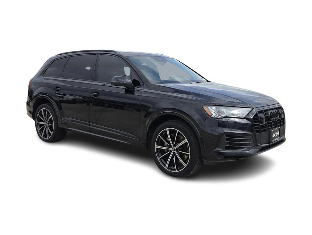 Thumbnail: 2021 Audi Q7 - 21