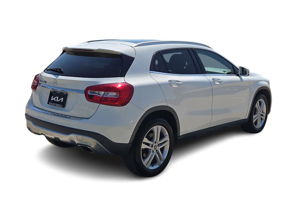 Thumbnail: 2018 Mercedes-Benz GLA - 23