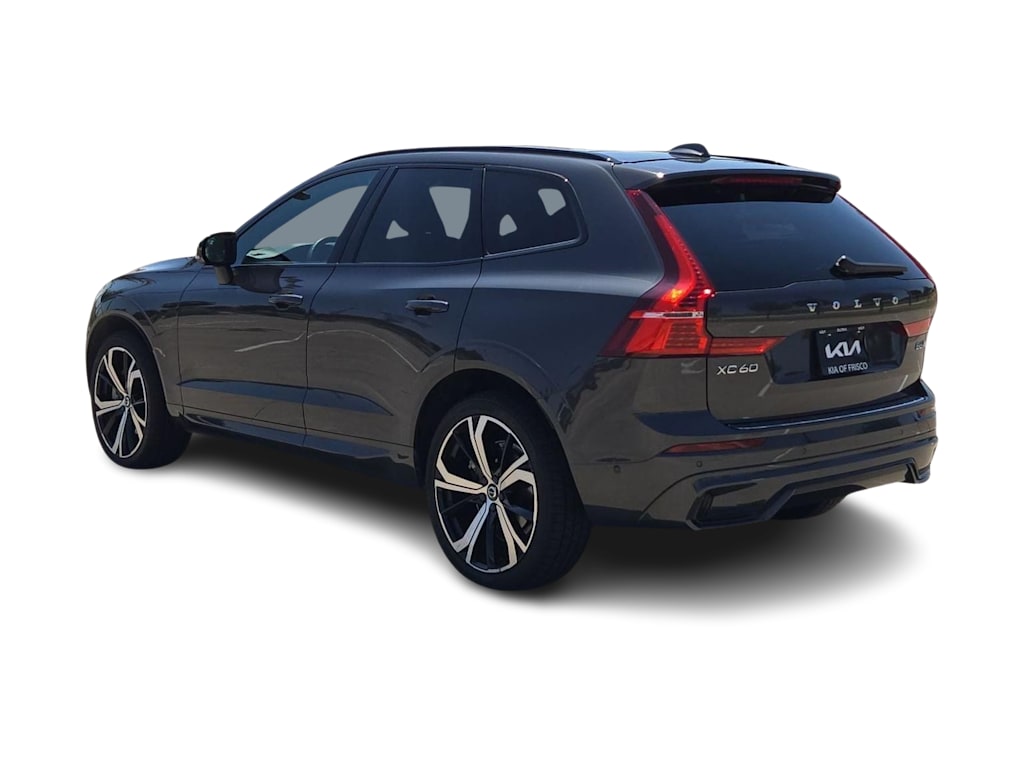 Thumbnail: 2022 Volvo XC60 - 4