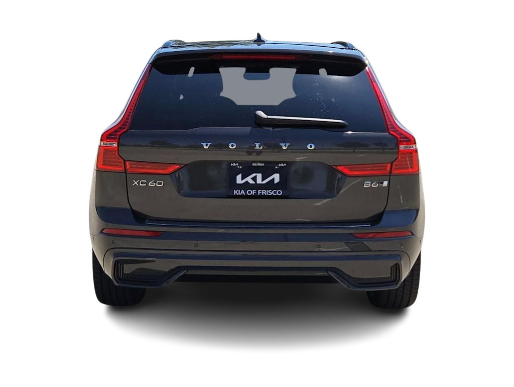 Thumbnail: 2022 Volvo XC60 - 5