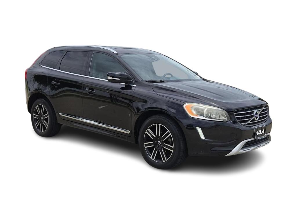 Thumbnail: 2017 Volvo XC60 - 21