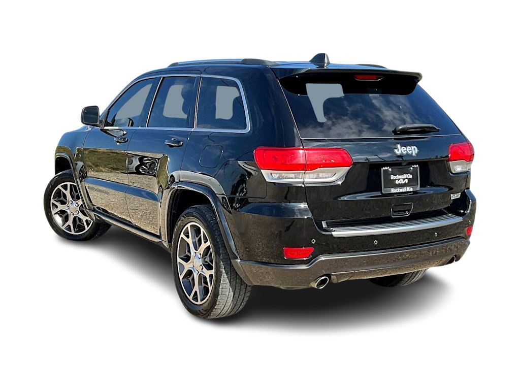 Thumbnail: 2018 Jeep Grand Cherokee - 3