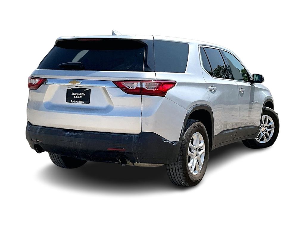 Thumbnail: 2021 Chevrolet Traverse - 15