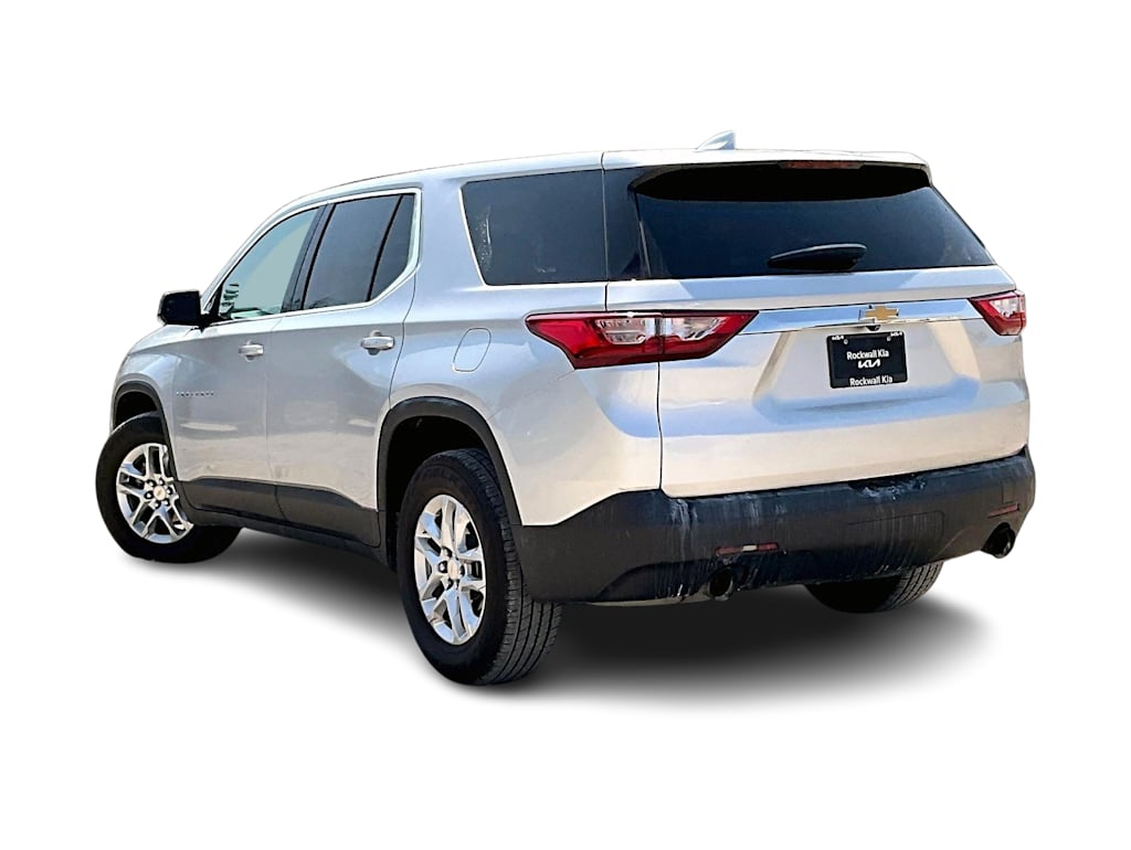 Thumbnail: 2021 Chevrolet Traverse - 3