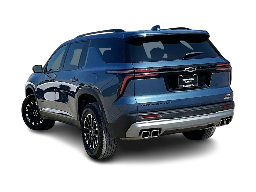 Thumbnail: 2025 Chevrolet Traverse - 3