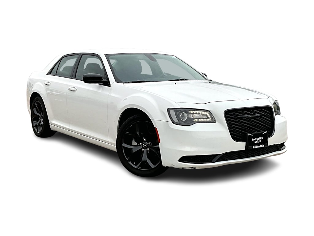 Thumbnail: 2022 Chrysler 300 - 19