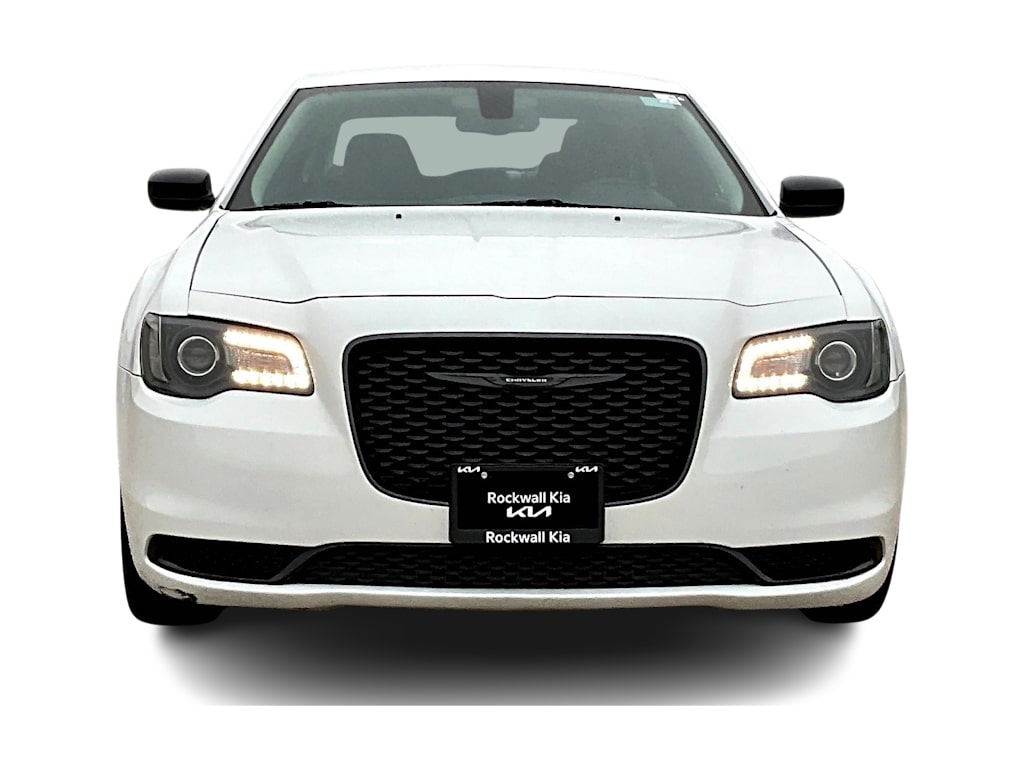 Thumbnail: 2022 Chrysler 300 - 5