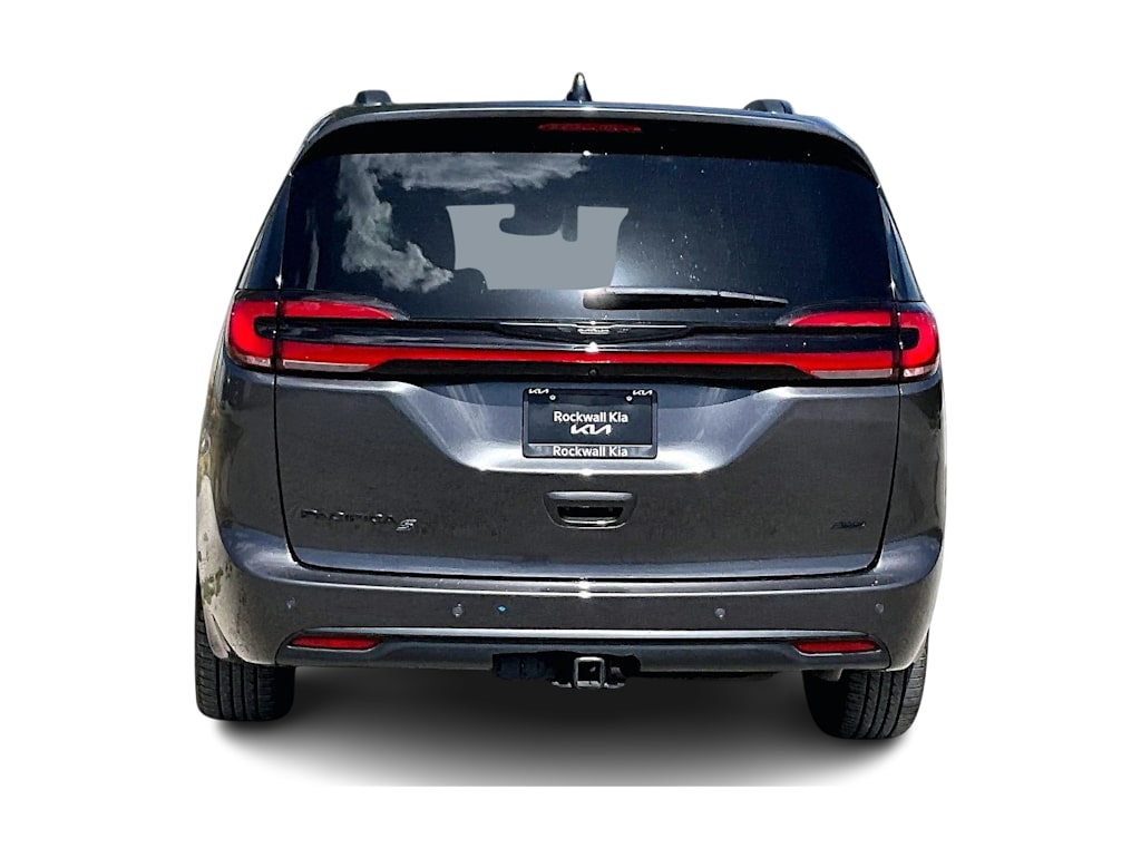 Thumbnail: 2023 Chrysler Pacifica - 4
