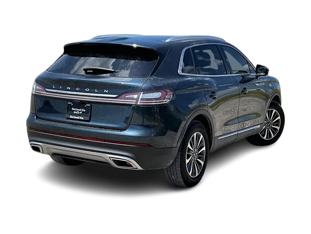 Thumbnail: 2023 Lincoln Nautilus - 15