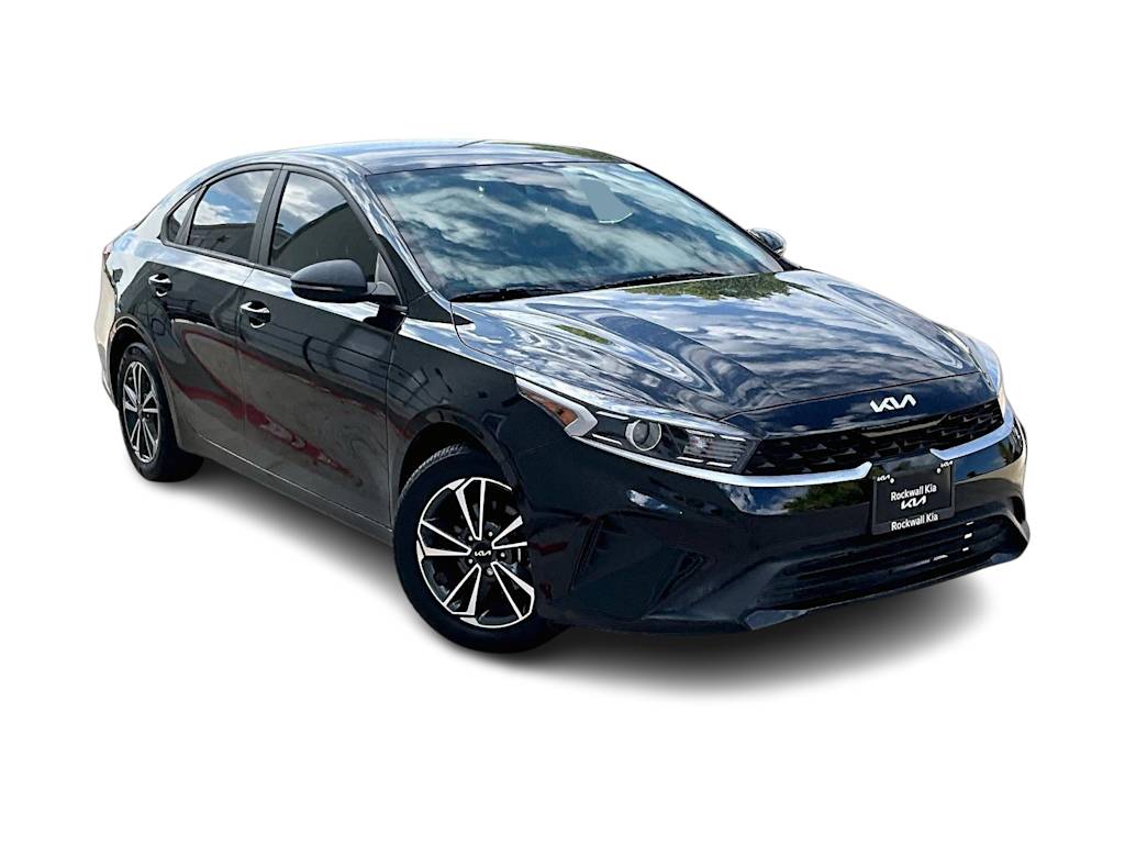 Thumbnail: 2024 Kia Forte - 18