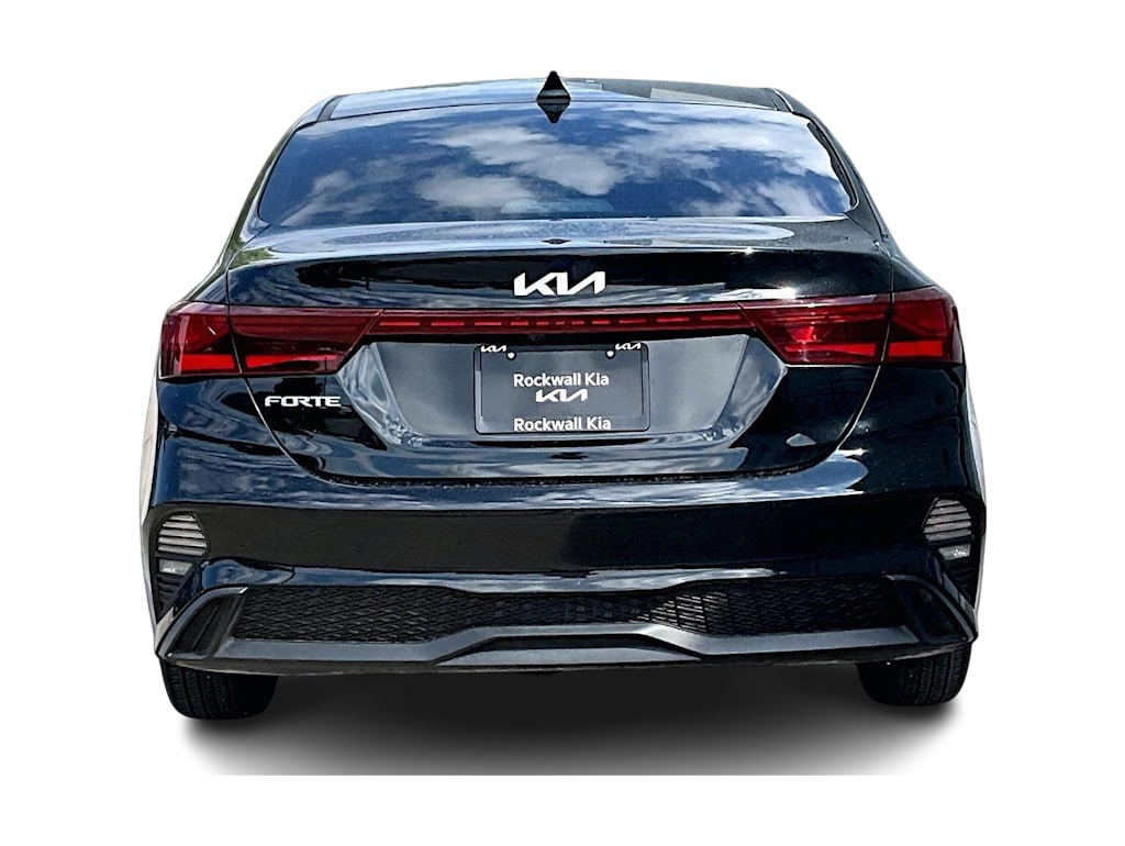 Thumbnail: 2024 Kia Forte - 4