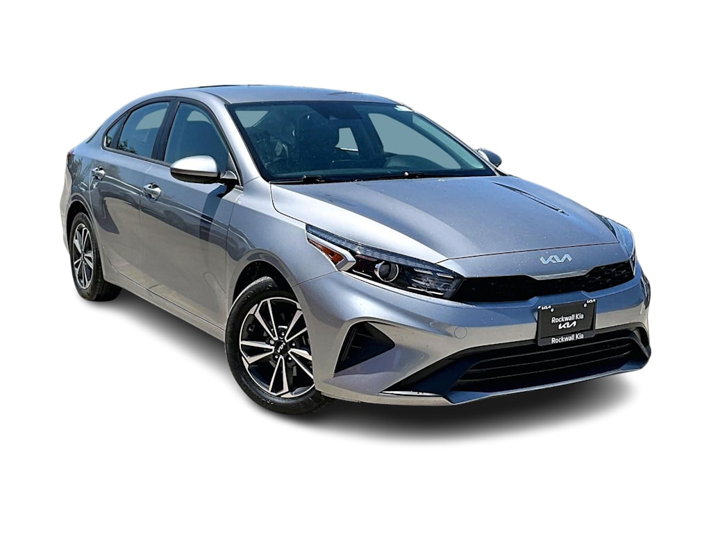 Thumbnail: 2024 Kia Forte - 18