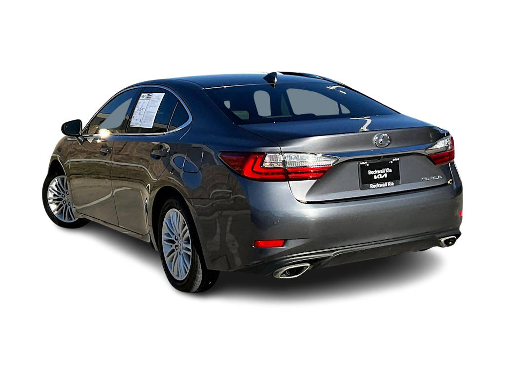 Thumbnail: 2017 Lexus ES - 3